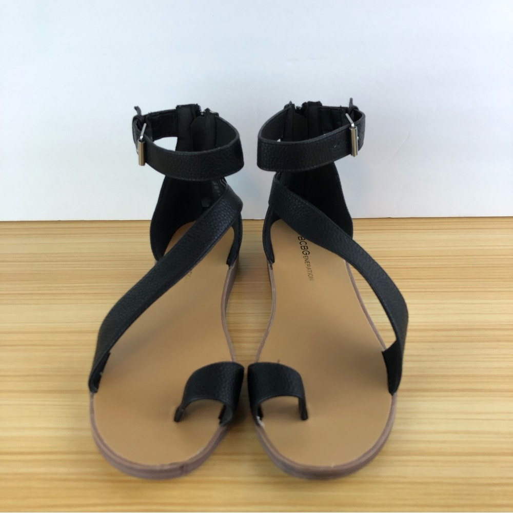 New BCBGeneration Womens Fashion Sandal Size  8